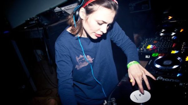 Nina Kraviz, DJ