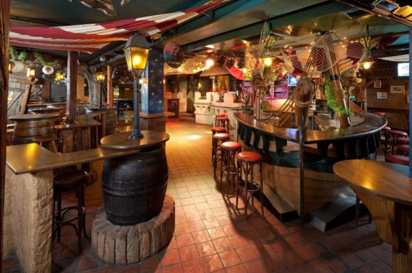 Pulverfaß, Kemmelbach Clubs und Discotheken